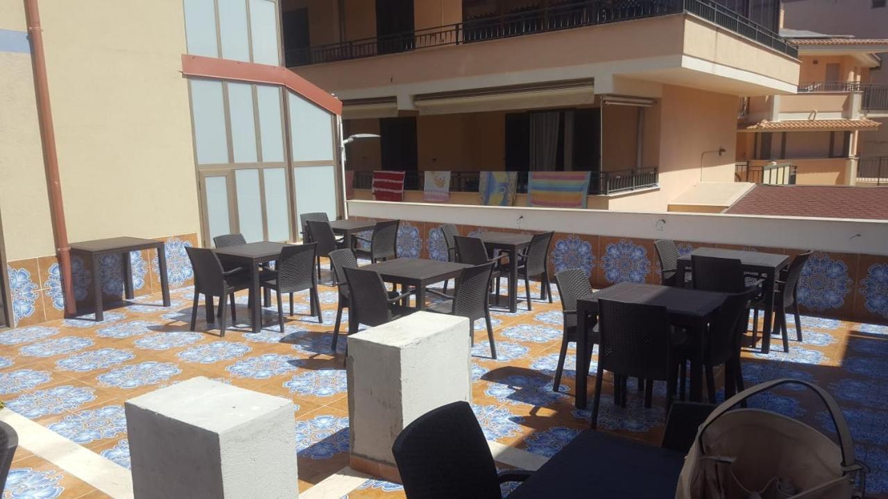 Nuova Aurora Rent Rooms Roccalumera Ngoại thất bức ảnh