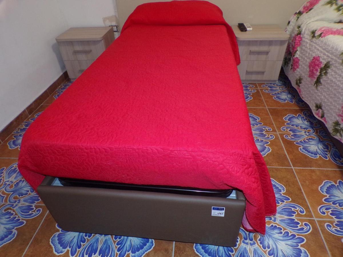 Nuova Aurora Rent Rooms Roccalumera Ngoại thất bức ảnh